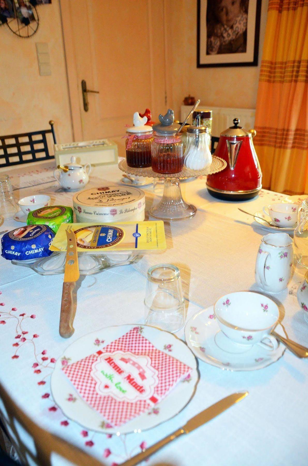 B&B Aux Gaietes De La Sabotiere Seloignes Luaran gambar